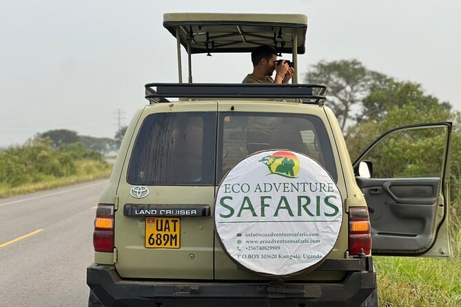 3 Day Uganda Gorilla Trekking and Batwa Pygmies Experience - Green Equator photo stop and lunch: a small break that helps a lot