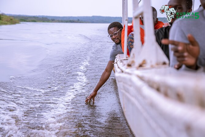3 Days Wild Tour Queen Elizabeth National Park Safari Uganda - Your guide can change the whole safari
