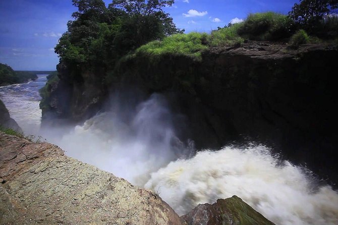 7-Day Uganda Adventure Safari - Midrange Lodges - Price and value: what the $2,915 per person really covers