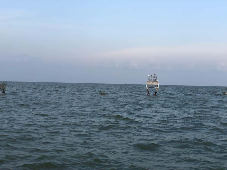 Entebbe: Equatar Line Tour & Victoria Lake Sunset Boat Ride - The Rock at Equator Entebbe: Photo Moment, Practical Reality