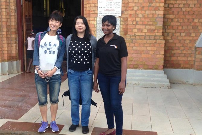 Entebbe Walking Tour (3 Hours) with Zoo and Botanical Gardens Options - Optional public beach time on Lake Victoria