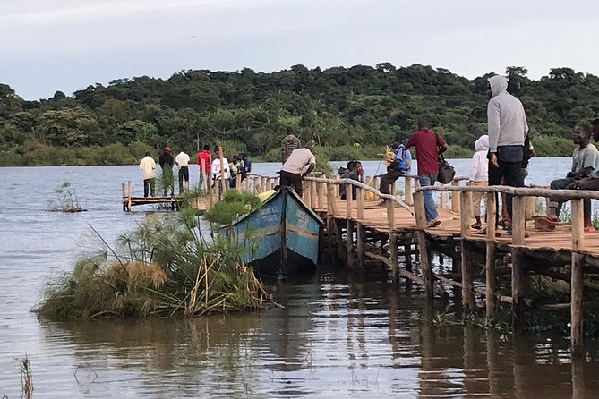 Fishing Village Food Tour & Luwombo Stop - Lake Victoria Choices: Fishing Dock and Processing Plant, or Lakeshore Relax Time