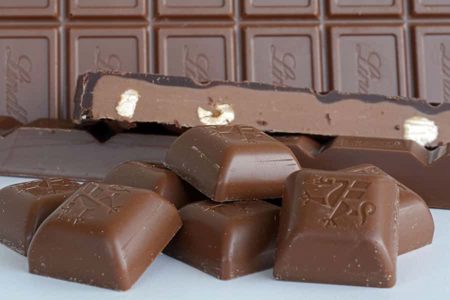 Kampala: Hands-On Chocolate Making Experience - Cocoa pod tasting and the cocoa garden walk: learning the farm stages
