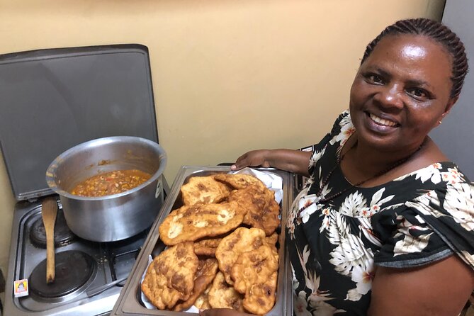 Private Ugandan Food Cooking Class and Culture Experience - The market stop in Entebbe: choosing ingredients like you mean it