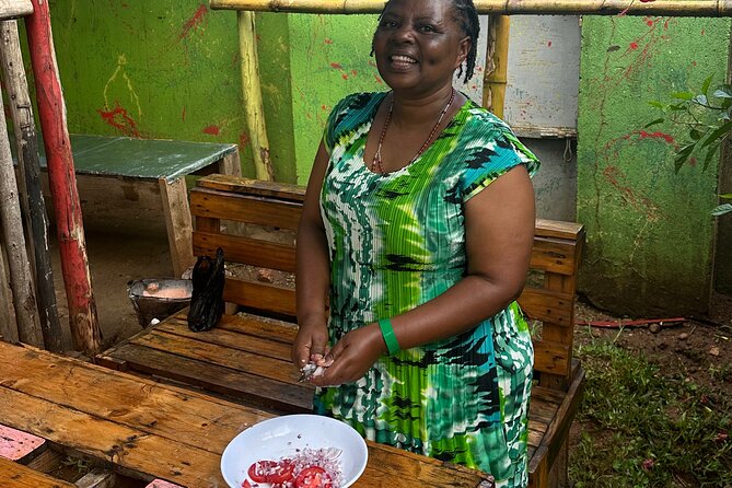 Private Ugandan Food Cooking Class and Culture Experience - English guidance that helps you enjoy the steps